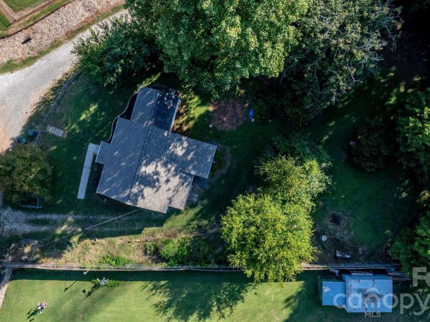 3221 1st Avenue Drive, Conover, NC 28613.  MLS# CAR4420987, YatesRealty ID 48624. 