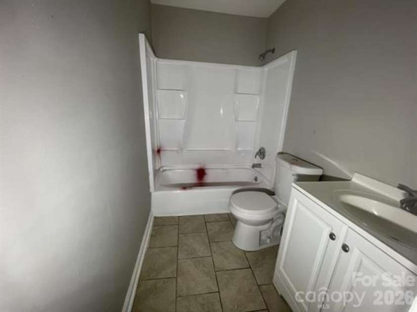 6931 Crossridge Road, Charlotte, NC 28214.  MLS# CAR4409165, YatesRealty ID 48625. 
