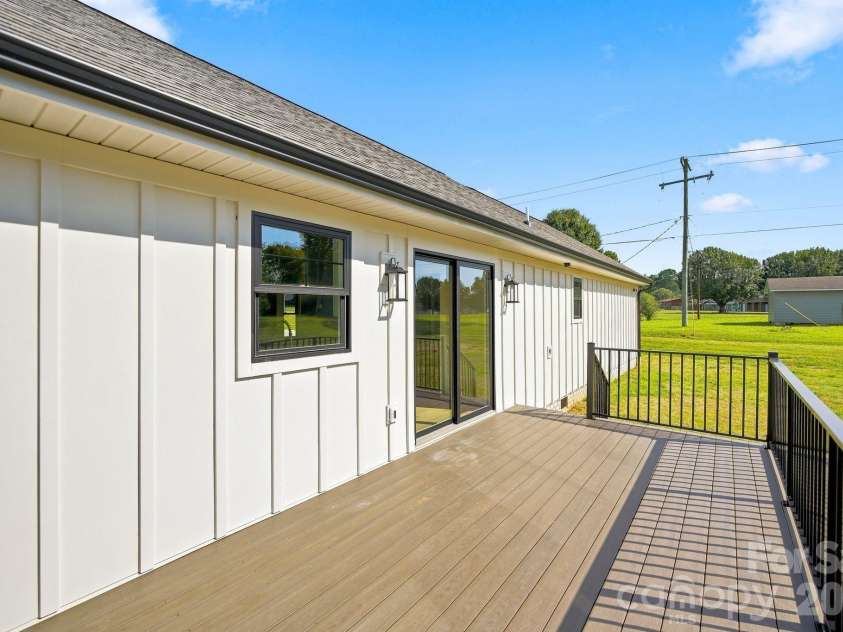 486 Mcalister Road, Lincolnton, NC 28093.  MLS# CAR4420806, YatesRealty ID 48626. 