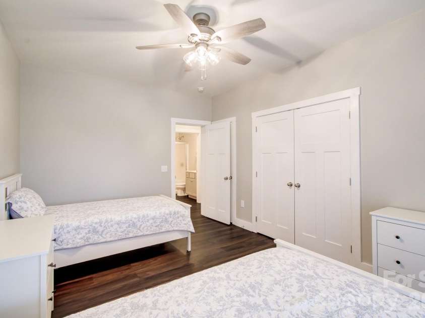 182 Ellerslie Acre None, Hendersonville, NC 28739.  MLS# CAR4385245, YatesRealty ID 48627. 