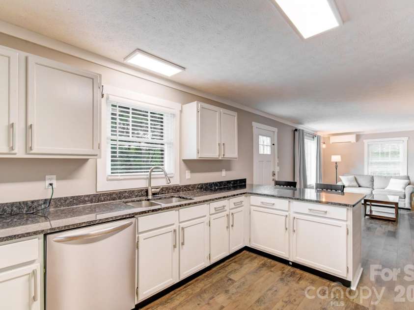 182 Ellerslie Acre None, Hendersonville, NC 28739.  MLS# CAR4385245, YatesRealty ID 48627. 