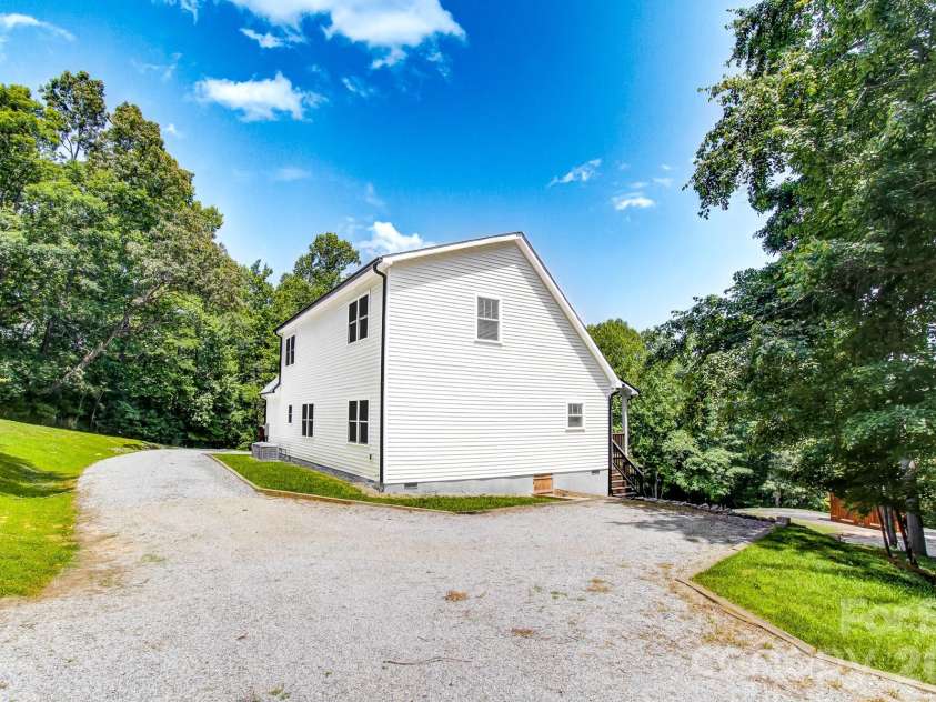 182 Ellerslie Acre None, Hendersonville, NC 28739.  MLS# CAR4385245, YatesRealty ID 48627. 
