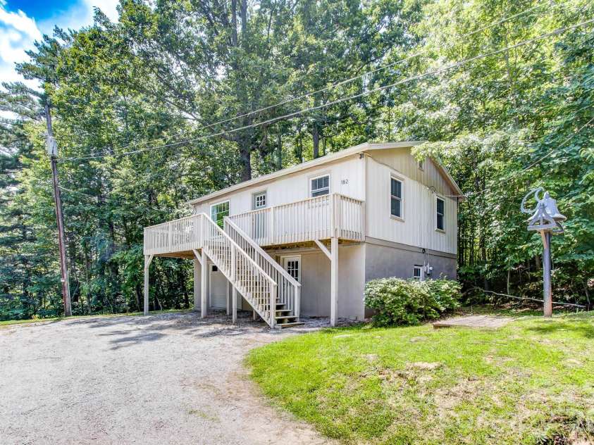 182 Ellerslie Acre None, Hendersonville, NC 28739.  MLS# CAR4385245, YatesRealty ID 48627. Second home/living quarters on property