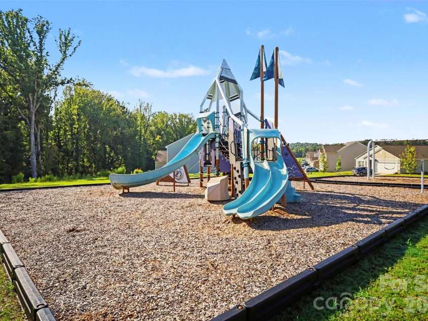 3150 Maple Ridge Drive, Gastonia, NC 28052.  MLS# CAR4420502, YatesRealty ID 48628. Community Playground