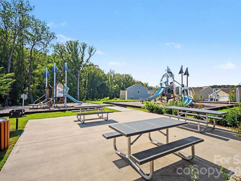3150 Maple Ridge Drive, Gastonia, NC 28052.  MLS# CAR4420502, YatesRealty ID 48628. Community Playground