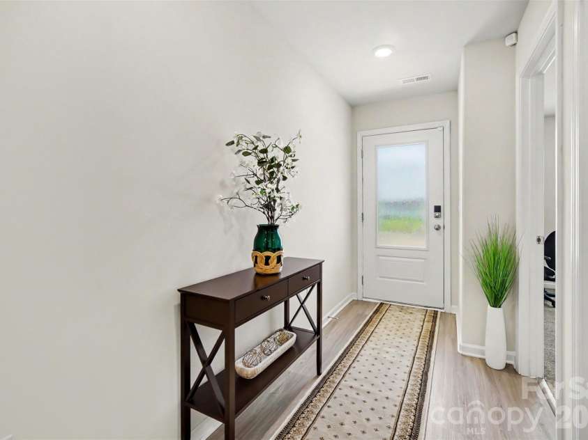 3150 Maple Ridge Drive, Gastonia, NC 28052.  MLS# CAR4420502, YatesRealty ID 48628. Formal Entryway