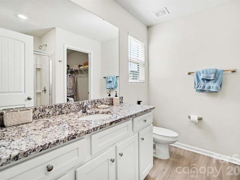 3150 Maple Ridge Drive, Gastonia, NC 28052.  MLS# CAR4420502, YatesRealty ID 48628. Primary Bathroom