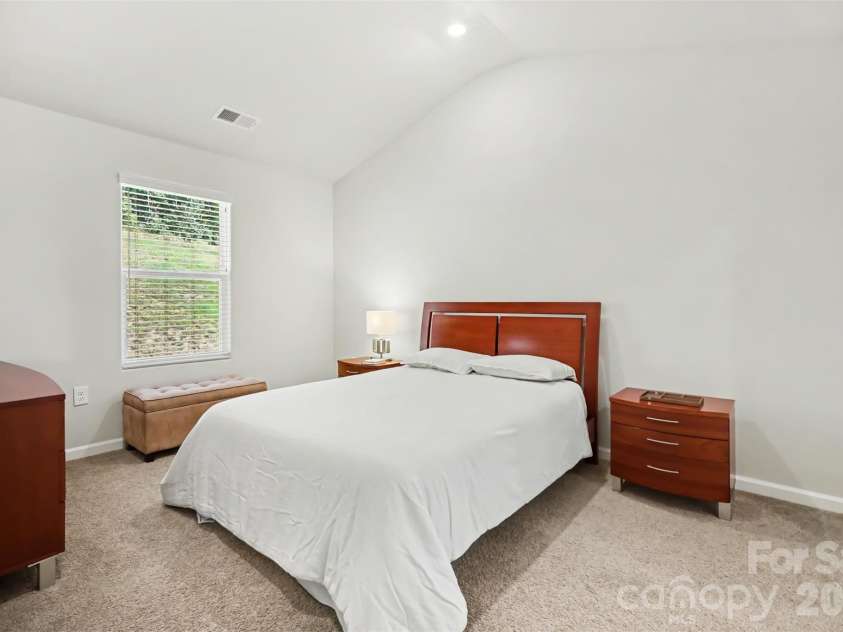 3150 Maple Ridge Drive, Gastonia, NC 28052.  MLS# CAR4420502, YatesRealty ID 48628. Primary Bedroom