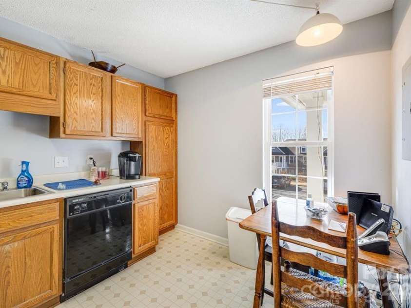 2904 Sagamore Lane, Asheville, NC 28806.  MLS# CAR4327519, YatesRealty ID 4863. 