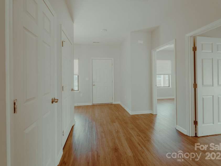 945 3rd Street Place, Hickory, NC 28602.  MLS# CAR4234609, YatesRealty ID 4863. 