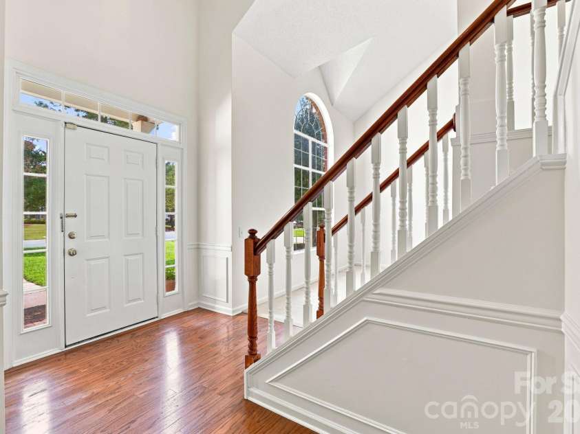 11215 Longhedge Lane, Charlotte, NC 28273.  MLS# CAR4410596, YatesRealty ID 48632. 