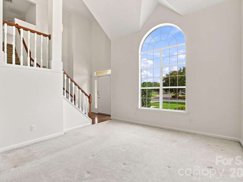 11215 Longhedge Lane, Charlotte, NC 28273.  MLS# CAR4410596, YatesRealty ID 48632. 