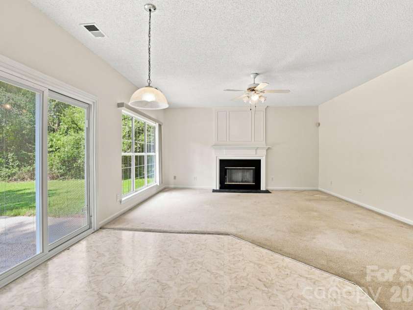 11215 Longhedge Lane, Charlotte, NC 28273.  MLS# CAR4410596, YatesRealty ID 48632. 