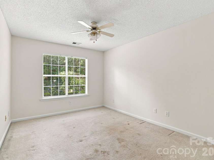 11215 Longhedge Lane, Charlotte, NC 28273.  MLS# CAR4410596, YatesRealty ID 48632. 