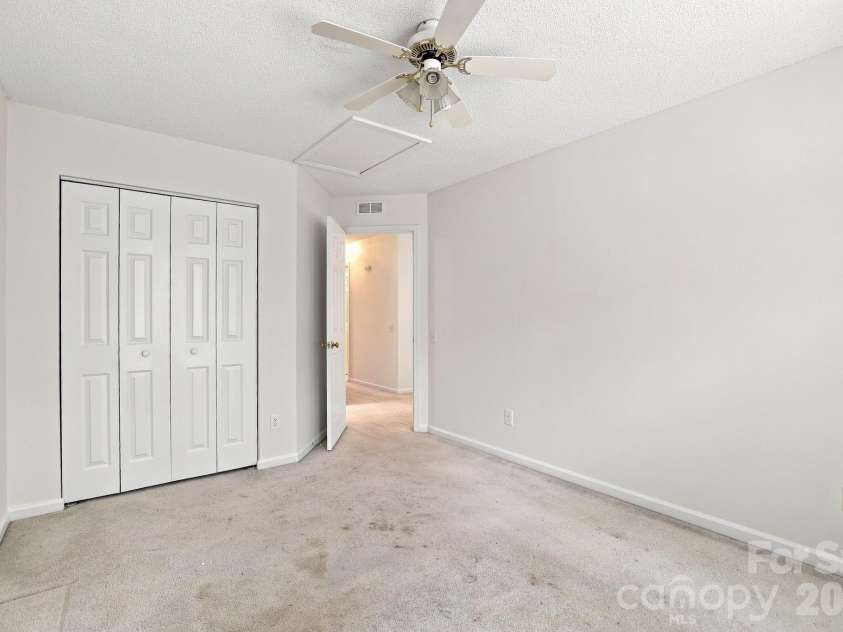 11215 Longhedge Lane, Charlotte, NC 28273.  MLS# CAR4410596, YatesRealty ID 48632. 