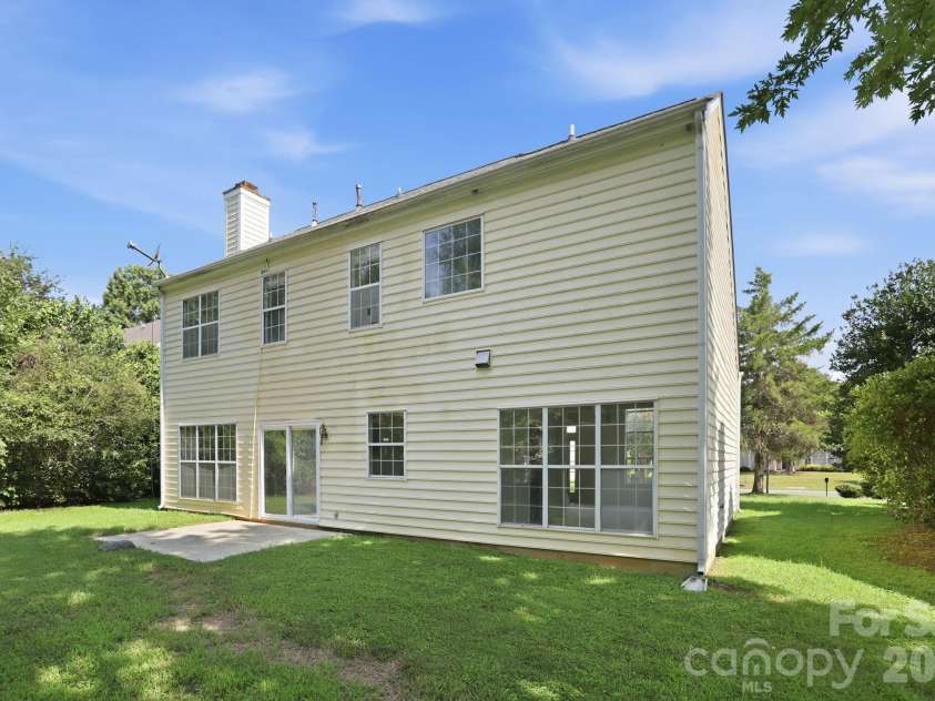 11215 Longhedge Lane, Charlotte, NC 28273.  MLS# CAR4410596, YatesRealty ID 48632. 