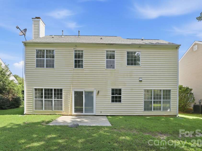 11215 Longhedge Lane, Charlotte, NC 28273.  MLS# CAR4410596, YatesRealty ID 48632. 