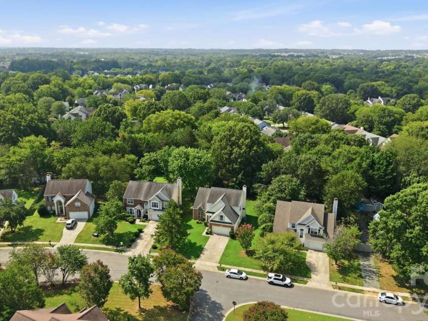11215 Longhedge Lane, Charlotte, NC 28273.  MLS# CAR4410596, YatesRealty ID 48632. 