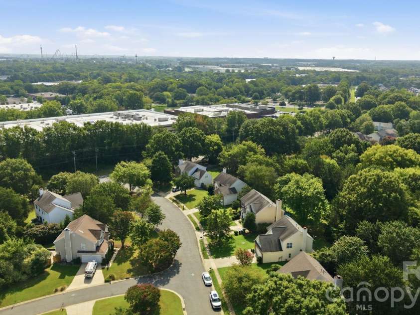 11215 Longhedge Lane, Charlotte, NC 28273.  MLS# CAR4410596, YatesRealty ID 48632. 