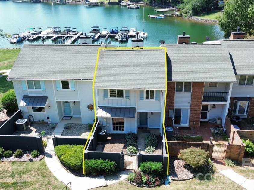 8014 Westcape Drive, Denver, NC 28037.  MLS# CAR4419153, YatesRealty ID 48633. 