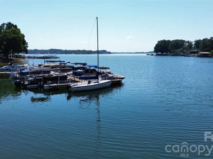 8014 Westcape Drive, Denver, NC 28037.  MLS# CAR4419153, YatesRealty ID 48633. 