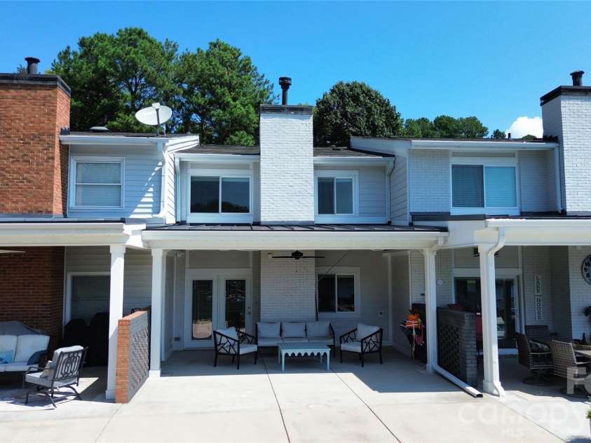 8014 Westcape Drive, Denver, NC 28037.  MLS# CAR4419153, YatesRealty ID 48633. 