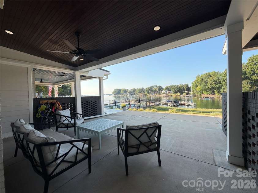 8014 Westcape Drive, Denver, NC 28037.  MLS# CAR4419153, YatesRealty ID 48633. 