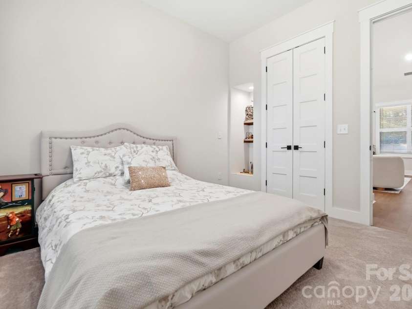 369 Sunderland Road, Belmont, NC 28012.  MLS# CAR4420473, YatesRealty ID 48634. 