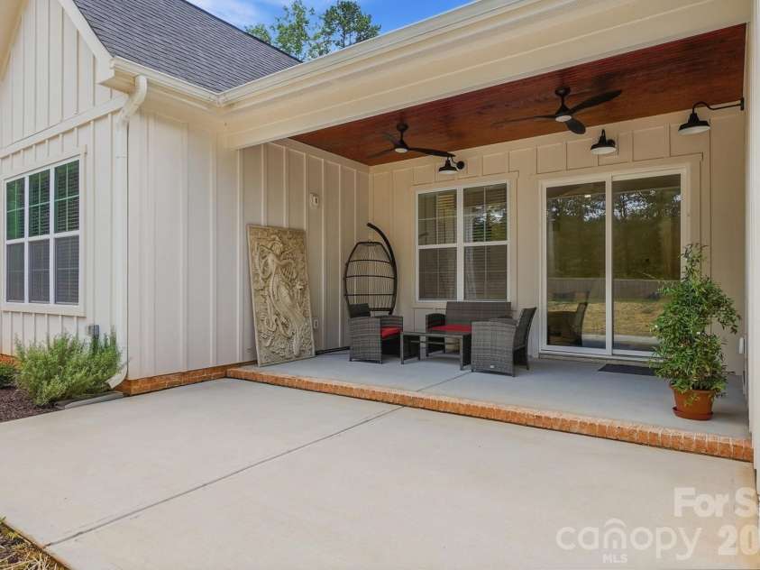 369 Sunderland Road, Belmont, NC 28012.  MLS# CAR4420473, YatesRealty ID 48634. 