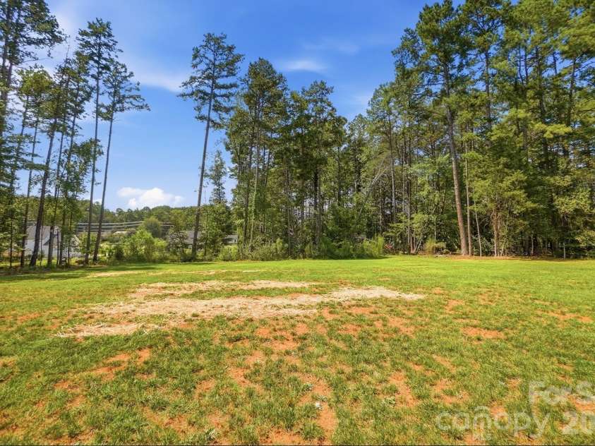 369 Sunderland Road, Belmont, NC 28012.  MLS# CAR4420473, YatesRealty ID 48634. 