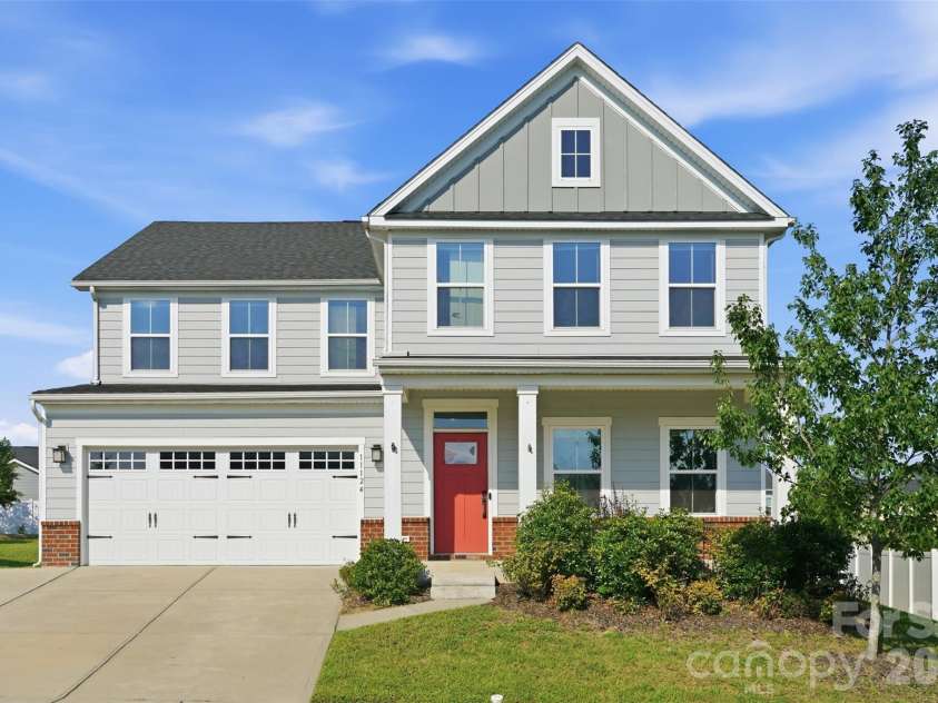 11124 Vanguard Parkway, Huntersville, NC 28078.  MLS# CAR4421110, YatesRealty ID 48635. 