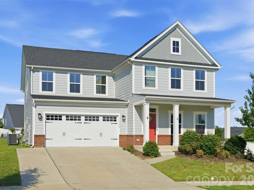 11124 Vanguard Parkway, Huntersville, NC 28078.  MLS# CAR4421110, YatesRealty ID 48635. 