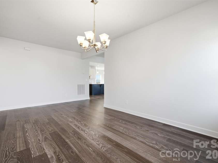 11124 Vanguard Parkway, Huntersville, NC 28078.  MLS# CAR4421110, YatesRealty ID 48635. Dining Room