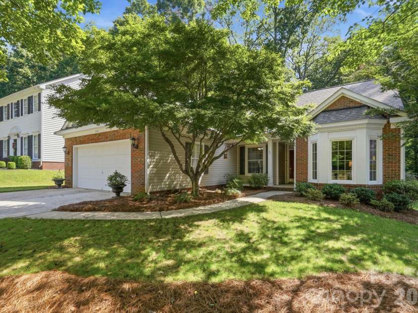1636 Heather Glen Road, Kannapolis, NC 28081.  MLS# CAR4421469, YatesRealty ID 48636. 