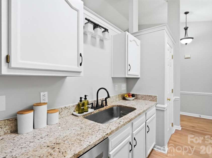 1636 Heather Glen Road, Kannapolis, NC 28081.  MLS# CAR4421469, YatesRealty ID 48636. 