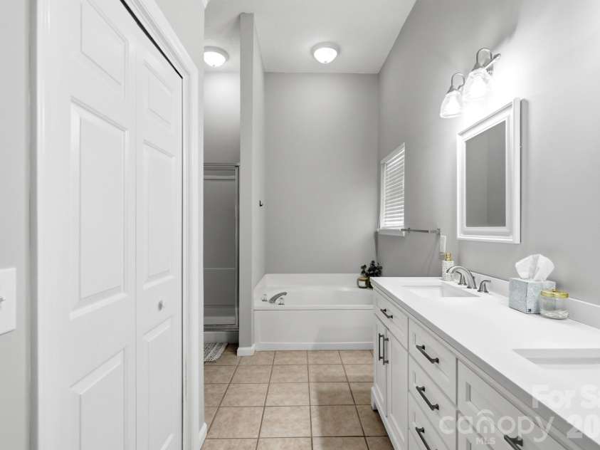 1636 Heather Glen Road, Kannapolis, NC 28081.  MLS# CAR4421469, YatesRealty ID 48636. 