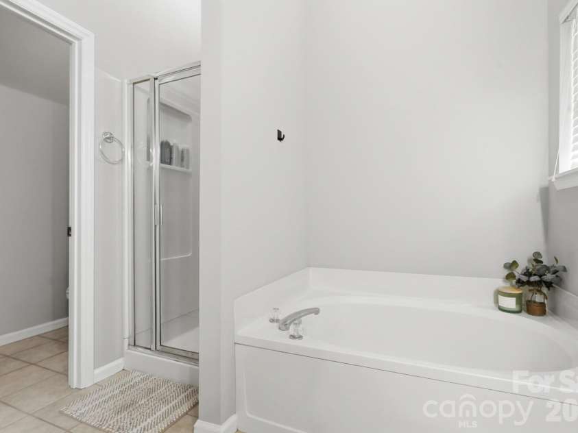 1636 Heather Glen Road, Kannapolis, NC 28081.  MLS# CAR4421469, YatesRealty ID 48636. 