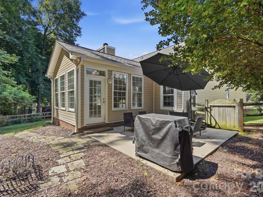 1636 Heather Glen Road, Kannapolis, NC 28081.  MLS# CAR4421469, YatesRealty ID 48636. 