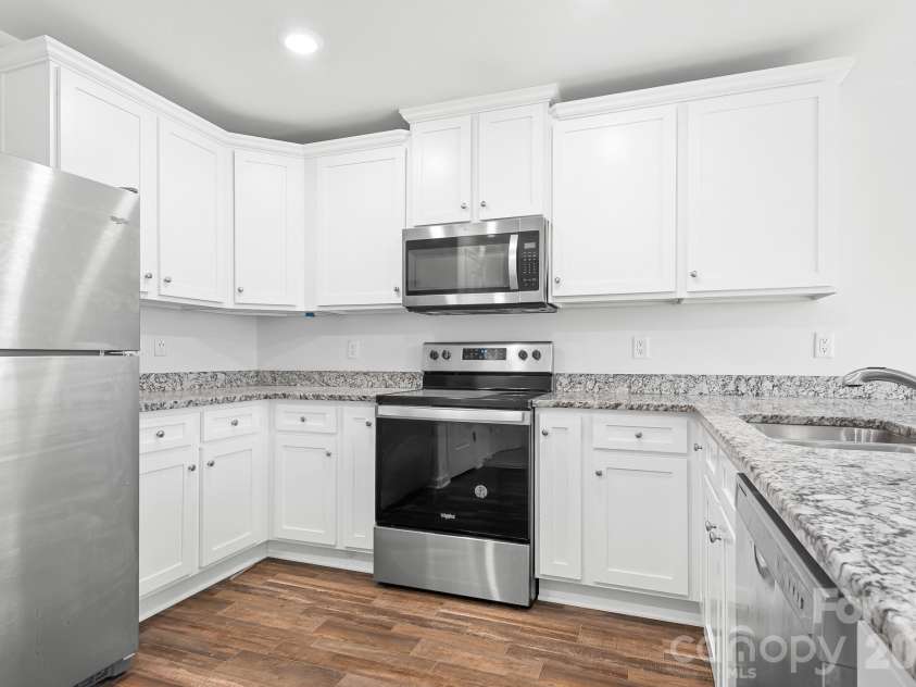 107 Frank Burns Way, Kings Mountain, NC 28086.  MLS# CAR4418335, YatesRealty ID 48637. 