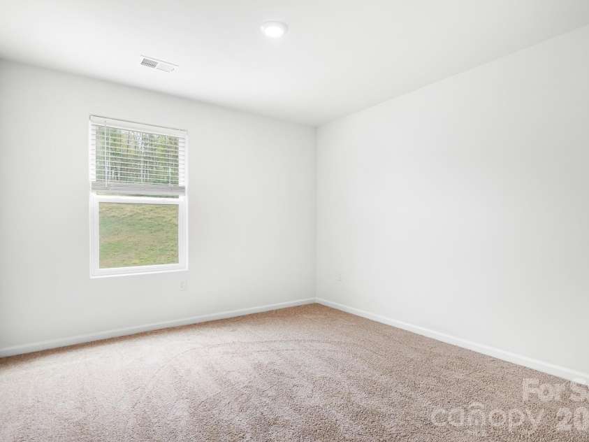 107 Frank Burns Way, Kings Mountain, NC 28086.  MLS# CAR4418335, YatesRealty ID 48637. 