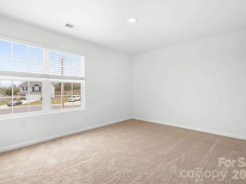 107 Frank Burns Way, Kings Mountain, NC 28086.  MLS# CAR4418335, YatesRealty ID 48637. 
