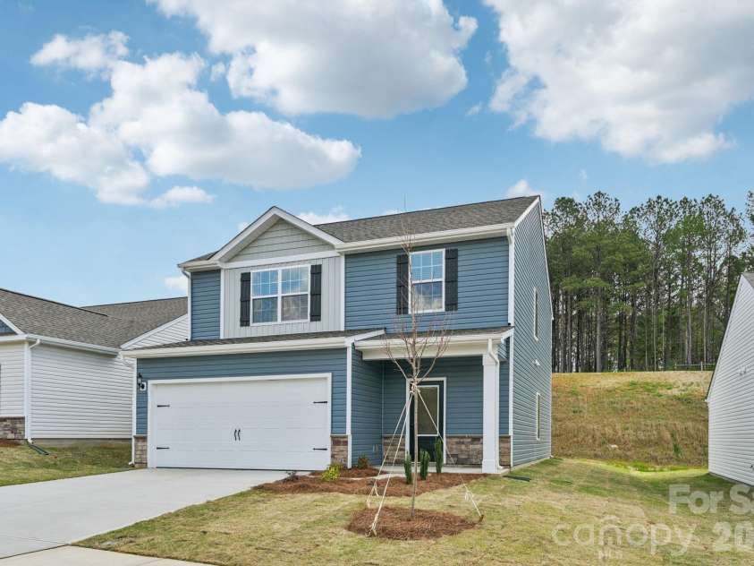 818 Willow Estates Drive, Shelby, NC 28150.  MLS# CAR4374018, YatesRealty ID 48639. 