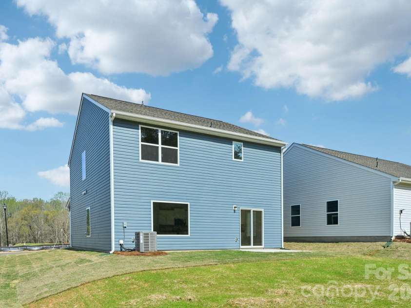 818 Willow Estates Drive, Shelby, NC 28150.  MLS# CAR4374018, YatesRealty ID 48639. 