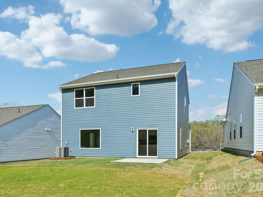 818 Willow Estates Drive, Shelby, NC 28150.  MLS# CAR4374018, YatesRealty ID 48639. 