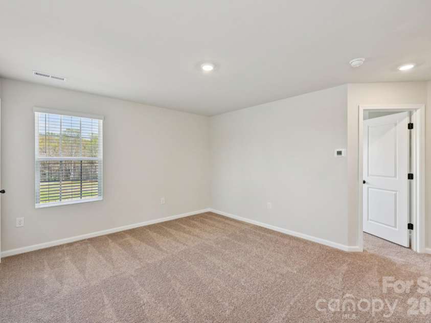 818 Willow Estates Drive, Shelby, NC 28150.  MLS# CAR4374018, YatesRealty ID 48639. 