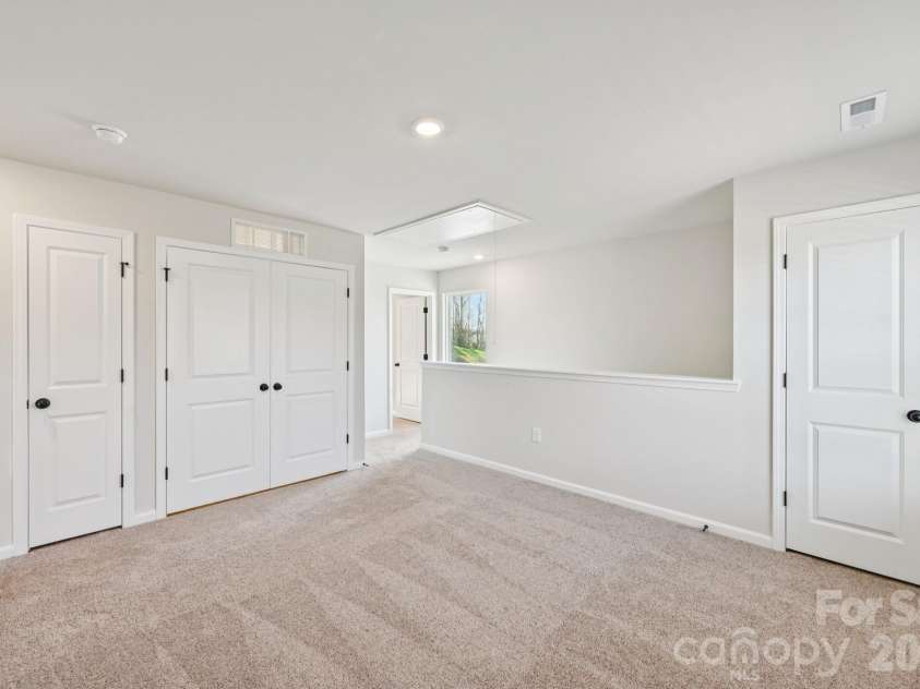 818 Willow Estates Drive, Shelby, NC 28150.  MLS# CAR4374018, YatesRealty ID 48639. 