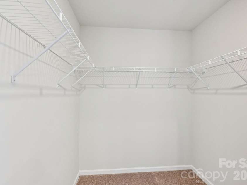 818 Willow Estates Drive, Shelby, NC 28150.  MLS# CAR4374018, YatesRealty ID 48639. 