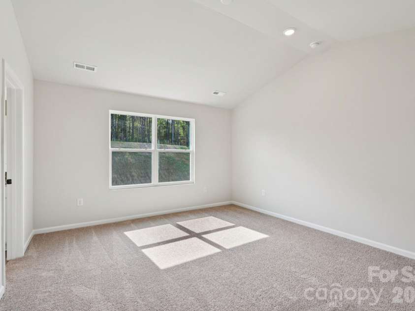 818 Willow Estates Drive, Shelby, NC 28150.  MLS# CAR4374018, YatesRealty ID 48639. 