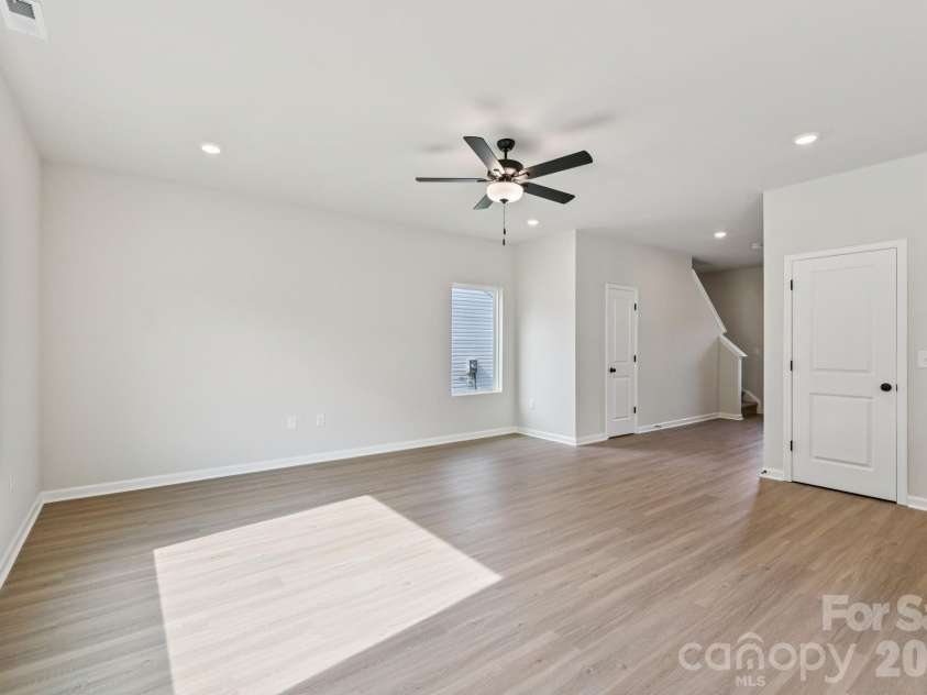 818 Willow Estates Drive, Shelby, NC 28150.  MLS# CAR4374018, YatesRealty ID 48639. 