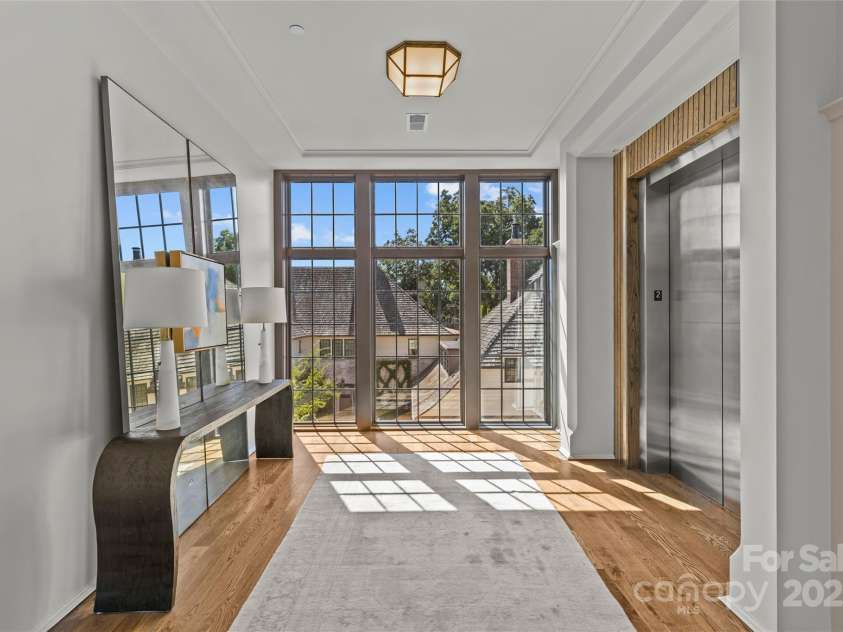 1172 Queens Road, Charlotte, NC 28207.  MLS# CAR4296406, YatesRealty ID 4864. 